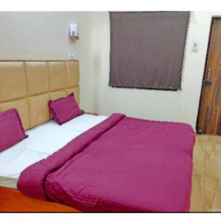 Hotel Basera Guest House, 사하란푸르 외부 사진