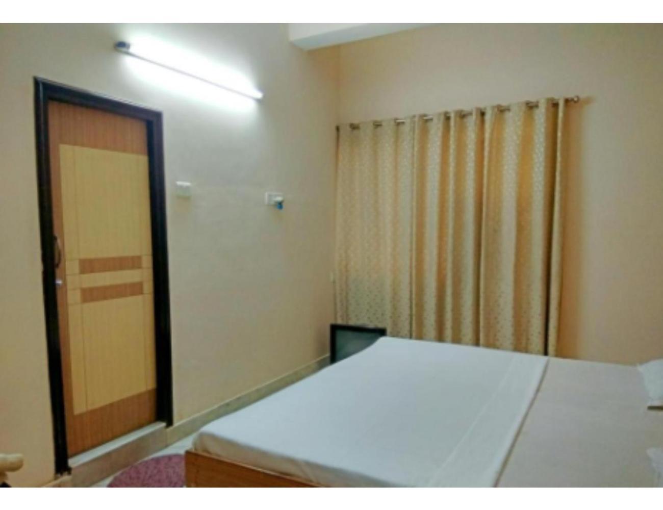 Hotel Basera Guest House, 사하란푸르 외부 사진