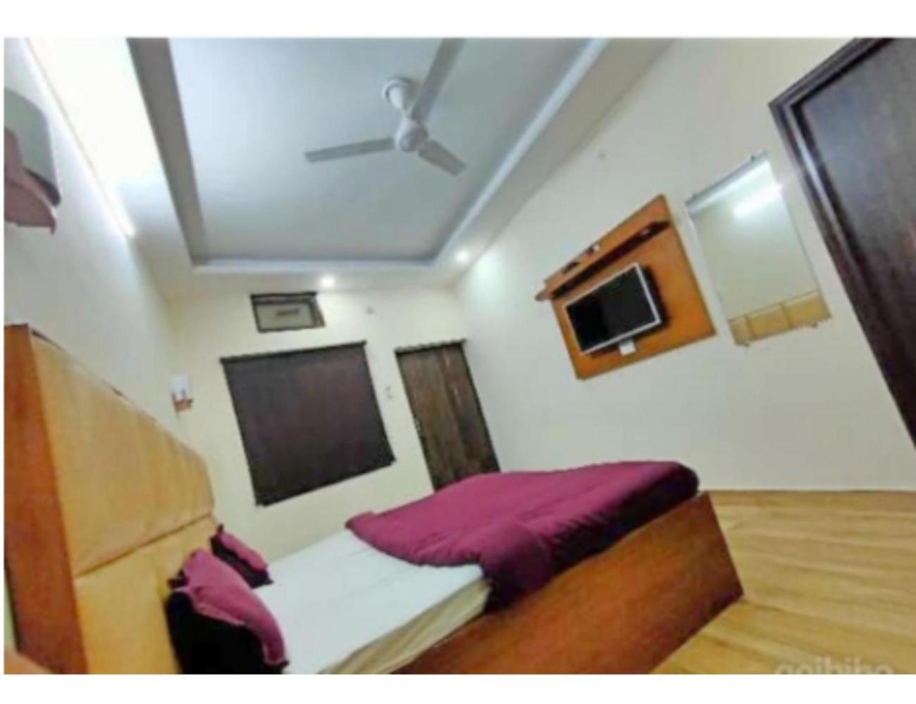Hotel Basera Guest House, 사하란푸르 외부 사진